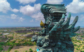 Karya Seni Patung Modern di Indonesia