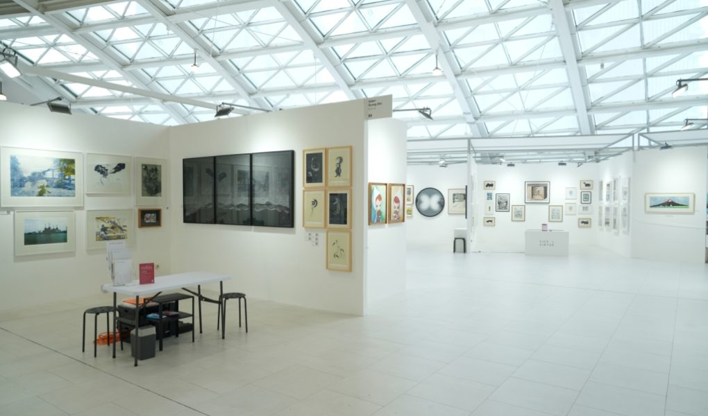 Pameran Seni Sepi Pengunjung: Maret 2026, Kolektor Justru Ramai Datang ke Studio Seniman Langsung—Bukan ke Galeri